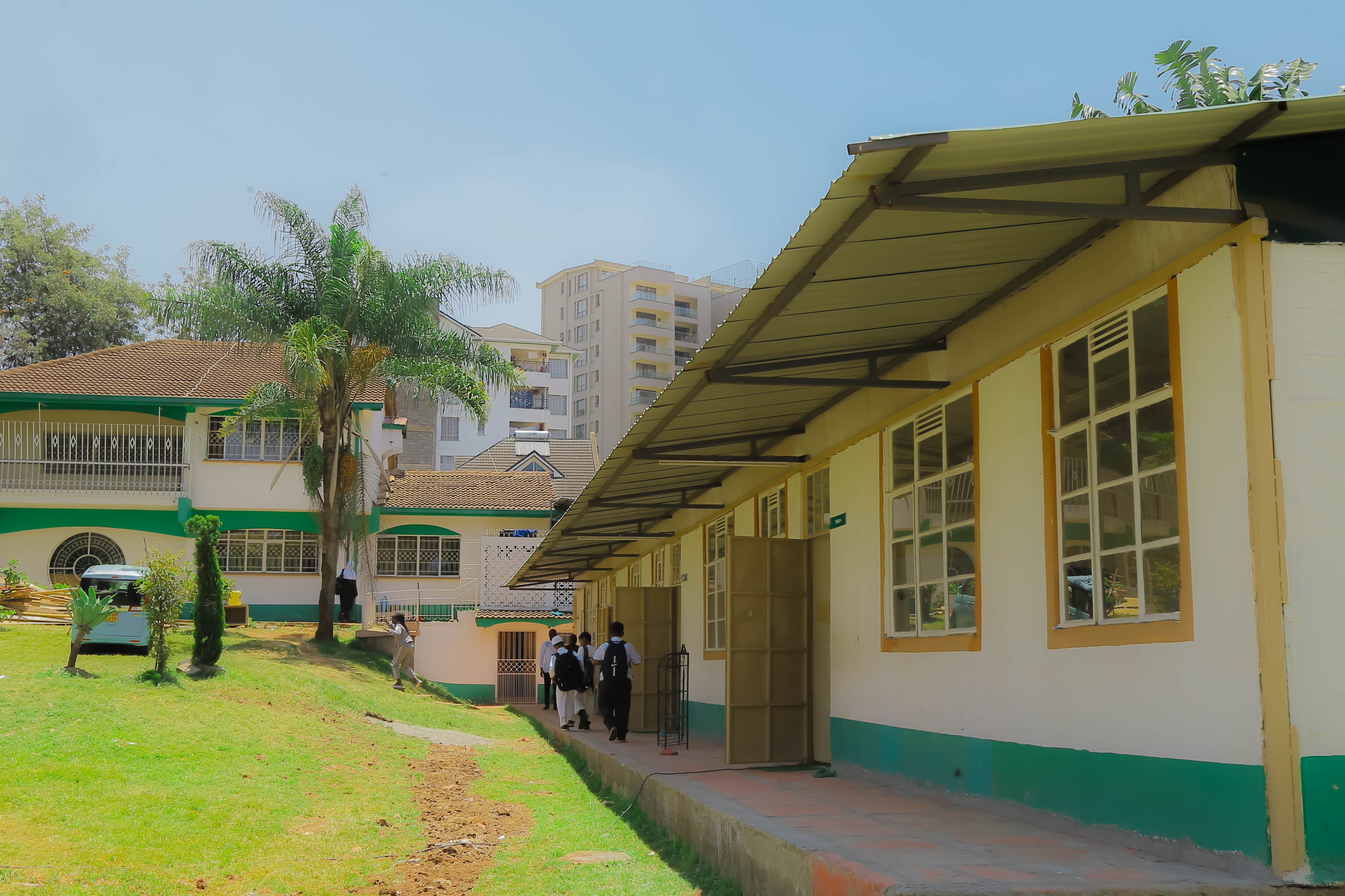MnaraSchool merchandise