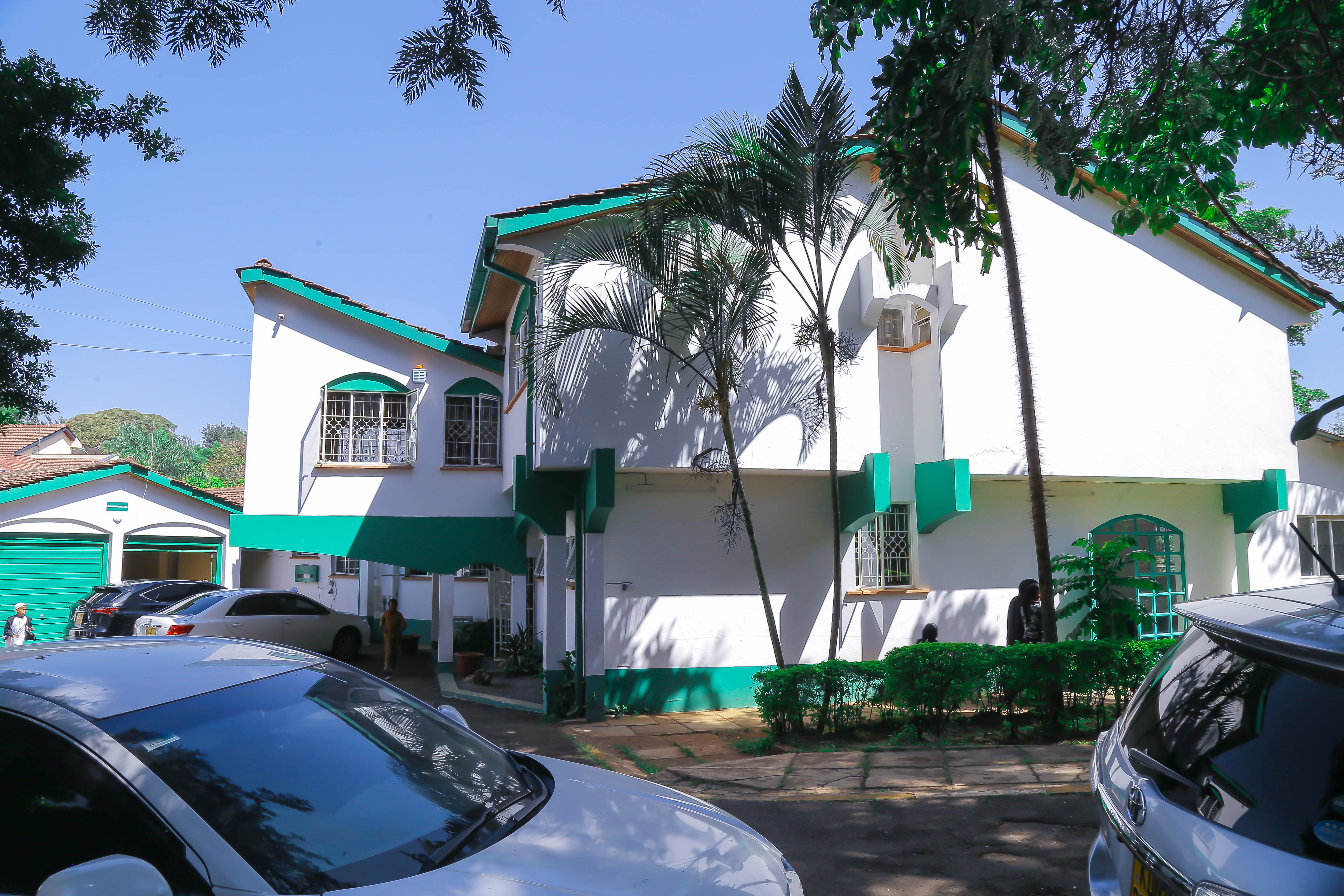 Mnara School